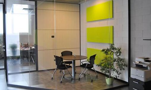 青島文化大廈辦公室移動隔斷設(shè)計(jì)案例