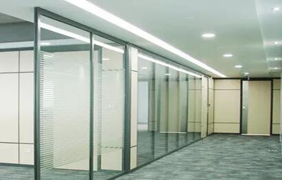 青島海韻東方寫(xiě)字樓辦公屏風(fēng)隔斷定做